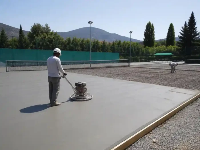 Guida alla costruzione campo da tennis in cemento perfetto